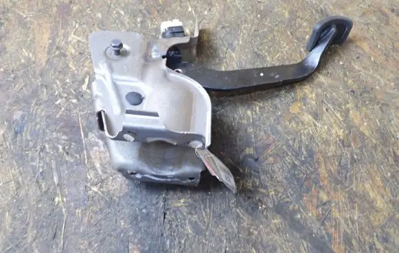 Dacia Lodgy Brake pedal 