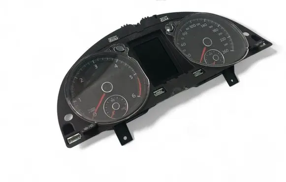 Volkswagen PASSAT B7 Speedometer (instrument cluster) 3AA920870S