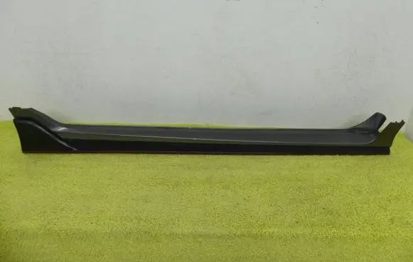 Honda Civic X Sill 71800-tgh-zz00-5l