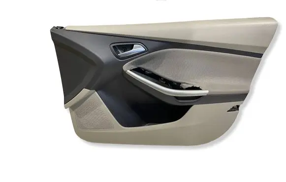Ford Focus Front door card panel trim 