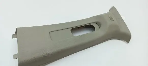 Jeep Grand Cherokee (WK) (B) pillar trim (top) 5KU69BDXAA 4409541