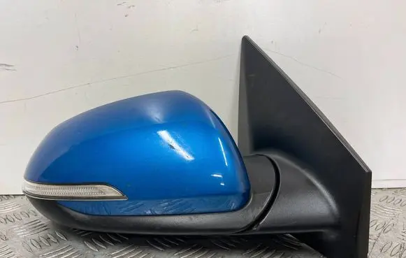 Front door electric wing mirror