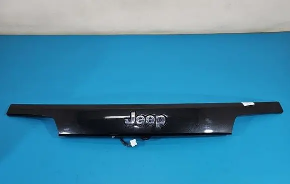 Jeep Grand Cherokee Trunk door license plate light bar 1WD55TRMAD IMPRK1592752