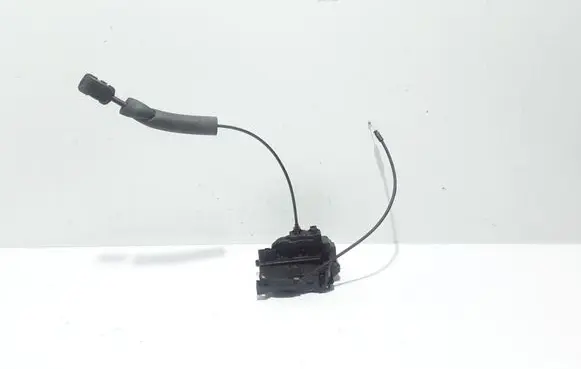 Renault Megane III Rear door lock 825030574R