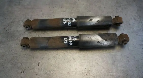 Rear shock absorber/damper