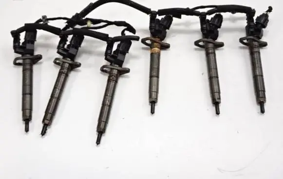 Fuel injectors set
