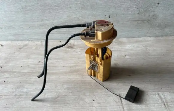 Peugeot Partner Fuel level sensor 9660794980
