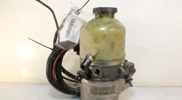 Opel Zafira B Power steering pump