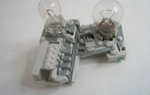 Audi A3 S3 A3 Sportback 8P Headlight/headlamp bulb 8P4945257C