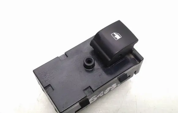 Opel Astra K Electric window control switch 13408452