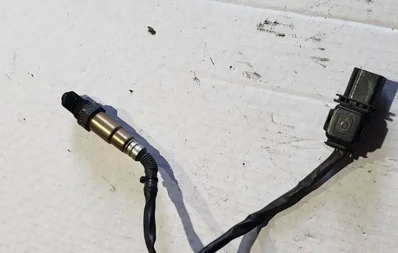 Audi A4 S4 B8 8K Lambda probe sensor 8R0906262 0281004182