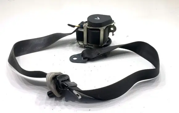 Peugeot 207 Front seatbelt 