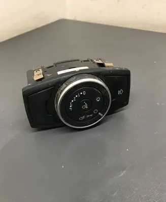 Ford Focus Light switch