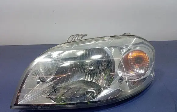 Chevrolet Aveo Headlight/headlamp 00016771