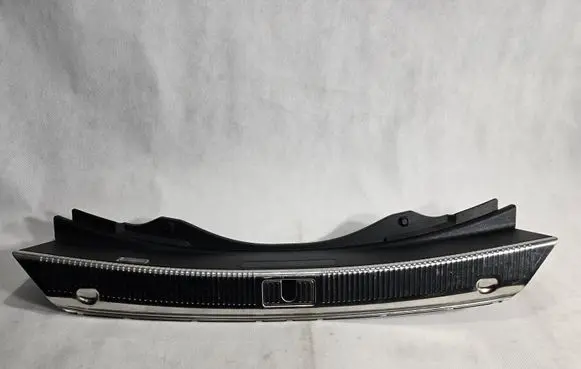 Audi A8 S8 D4 4H Trunk/boot sill cover protection 4H0863471