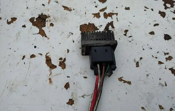Renault Trafic II (X83) Glow plug pre-heat relay 770011578