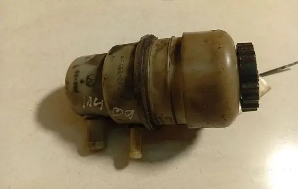 Chrysler Sebring (JS) Power steering fluid tank/reservoir 05105338AB