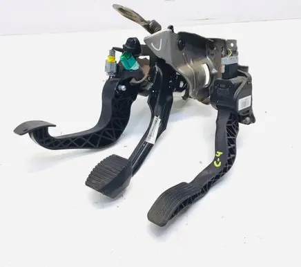 Citroen C4 II Pedal assembly 9671840280