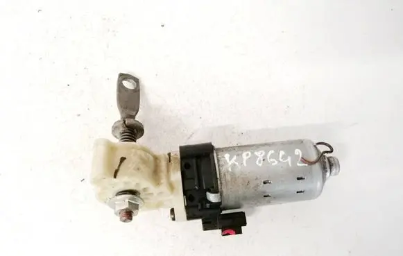 Lexus IS 220D-250-350 Seat adjustment motor 8582033020 85820-33020
