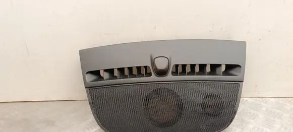 Volvo XC40 Dash center speaker trim cover 31442613