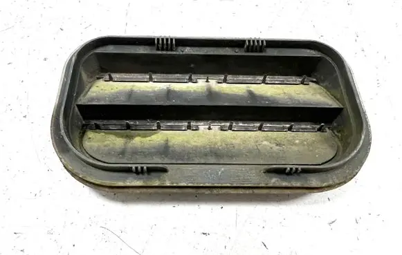 Volvo S80 Quarter panel pressure vent YF1A54280B62AD YF1A54280B62