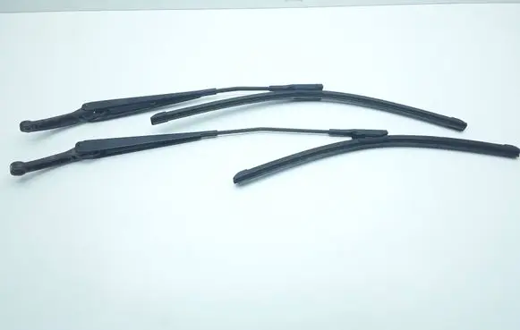 Volvo XC70 Front wiper blade arm 30655615 30697573
