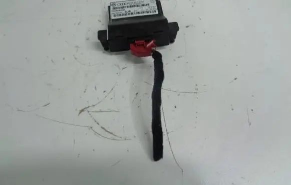 Skoda Fabia Mk2 (5J) Gateway control module 6R0907530E 5WK50030H