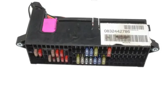Volkswagen Tiguan Fuse module