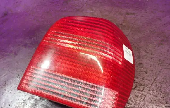 Volkswagen Polo III 6N 6N2 6NF Rear/tail lights 964080