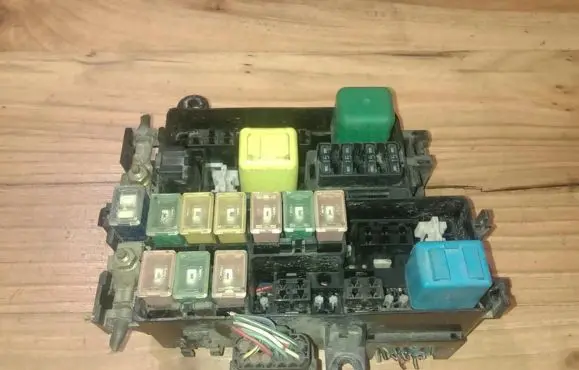 Mazda Xedos 6 Fuse box set 71248948 7124-8948