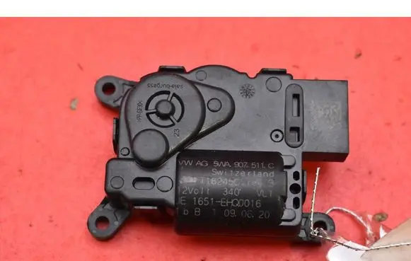 Volkswagen Golf Sportsvan Air flap motor/actuator 5WA907511C