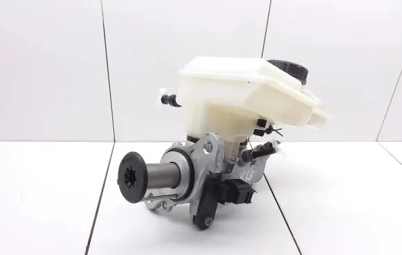 Master brake cylinder