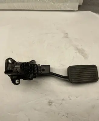 Honda CR-V Accelerator throttle pedal T1G2700000390 PA66GF30 2700000530