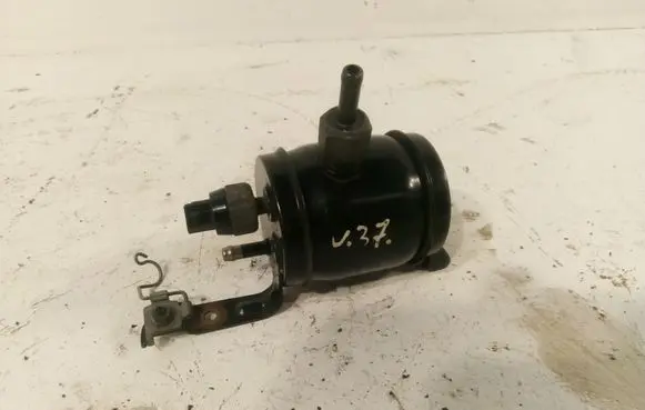 Vacuum air tank