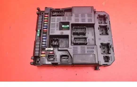 Peugeot 307 Fuse box set 9636760580