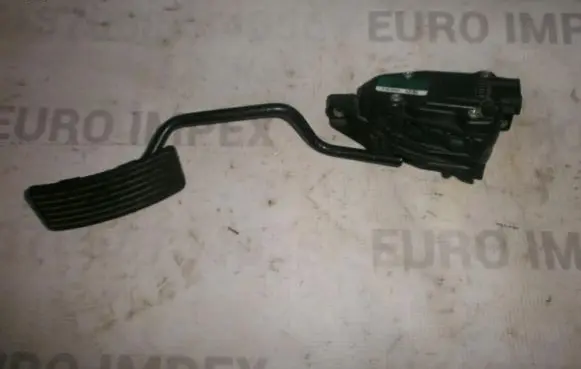 Volvo S40, V40 Accelerator throttle pedal 30865643 6pv00830101