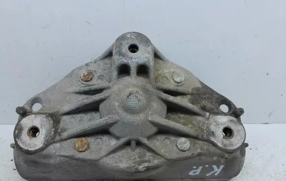 Audi Q7 4L Front shock absorber mounting bracket 412391