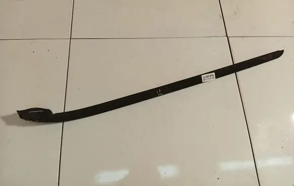 Hyundai i30 Windshield trim 8613121000