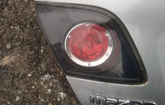 Mazda 3 I Tailgate rear/tail lights