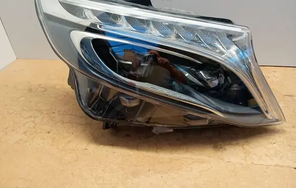 Mercedes-Benz Metris W447 Headlight/headlamp 4479069800