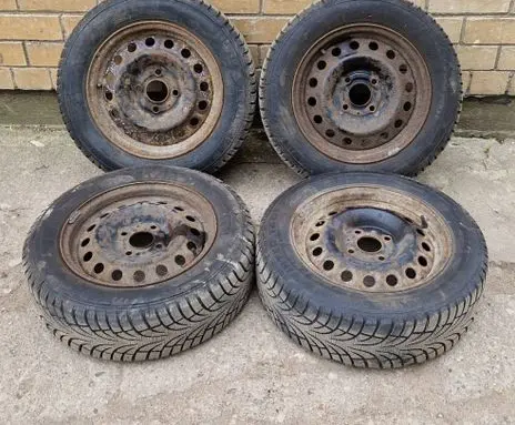 Nissan Almera N16 R15 steel rim NI515004
