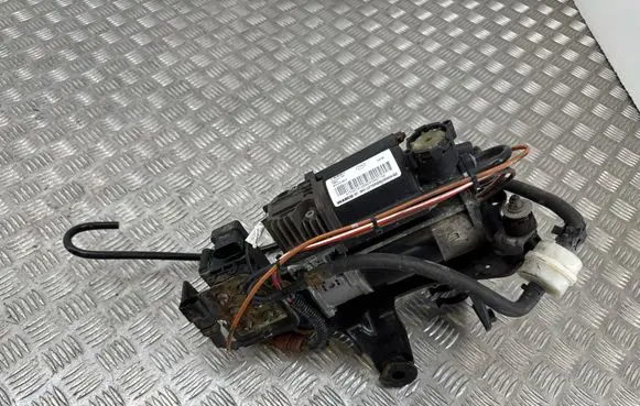 Audi A6 S6 C6 4F Air suspension compressor/pump 4F0616005E