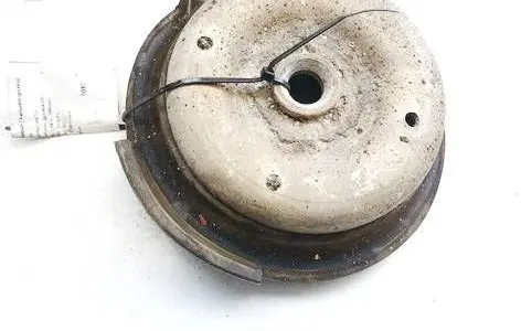 BMW 5 E60 E61 Front coil spring rubber mount 