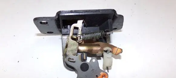 Mitsubishi Galant Tailgate/trunk/boot lock/catch/latch 