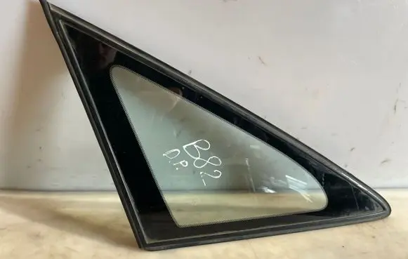 Toyota Previa (XR30, XR40) II Front triangle window/glass 43R00033