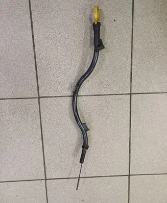 Volkswagen Golf VII Oil level dip stick 04L103634 CRL