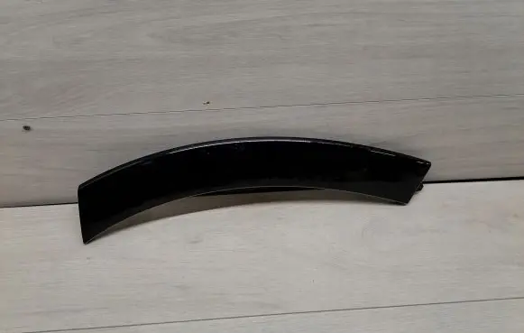 Porsche Cayenne (9Y0 9Y3) Front bumper splitter molding 9y0853718d