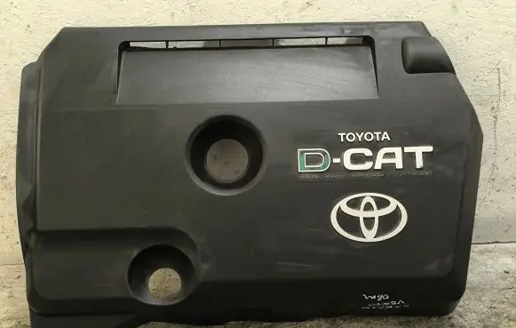 Toyota Corolla Verso E121 Engine cover (trim)