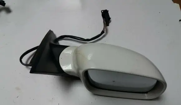 Volkswagen PASSAT B5 Front door electric wing mirror 3B0857934