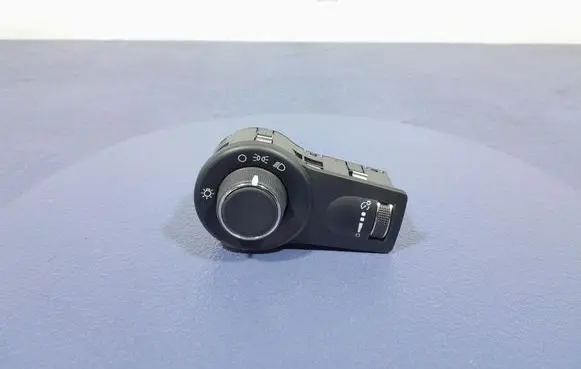 Jeep Grand Cherokee Light switch P68154353AC